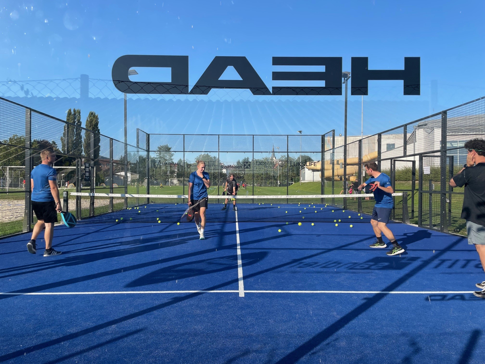 Padel-Tennis hautnah erlebt mit Trainiere mit den Stars